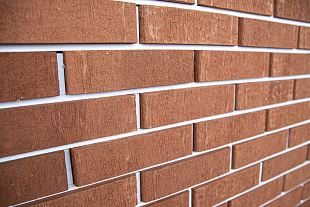 Кирпич облицовочный полнотелый Красный Бархат Керма премиум клинкер